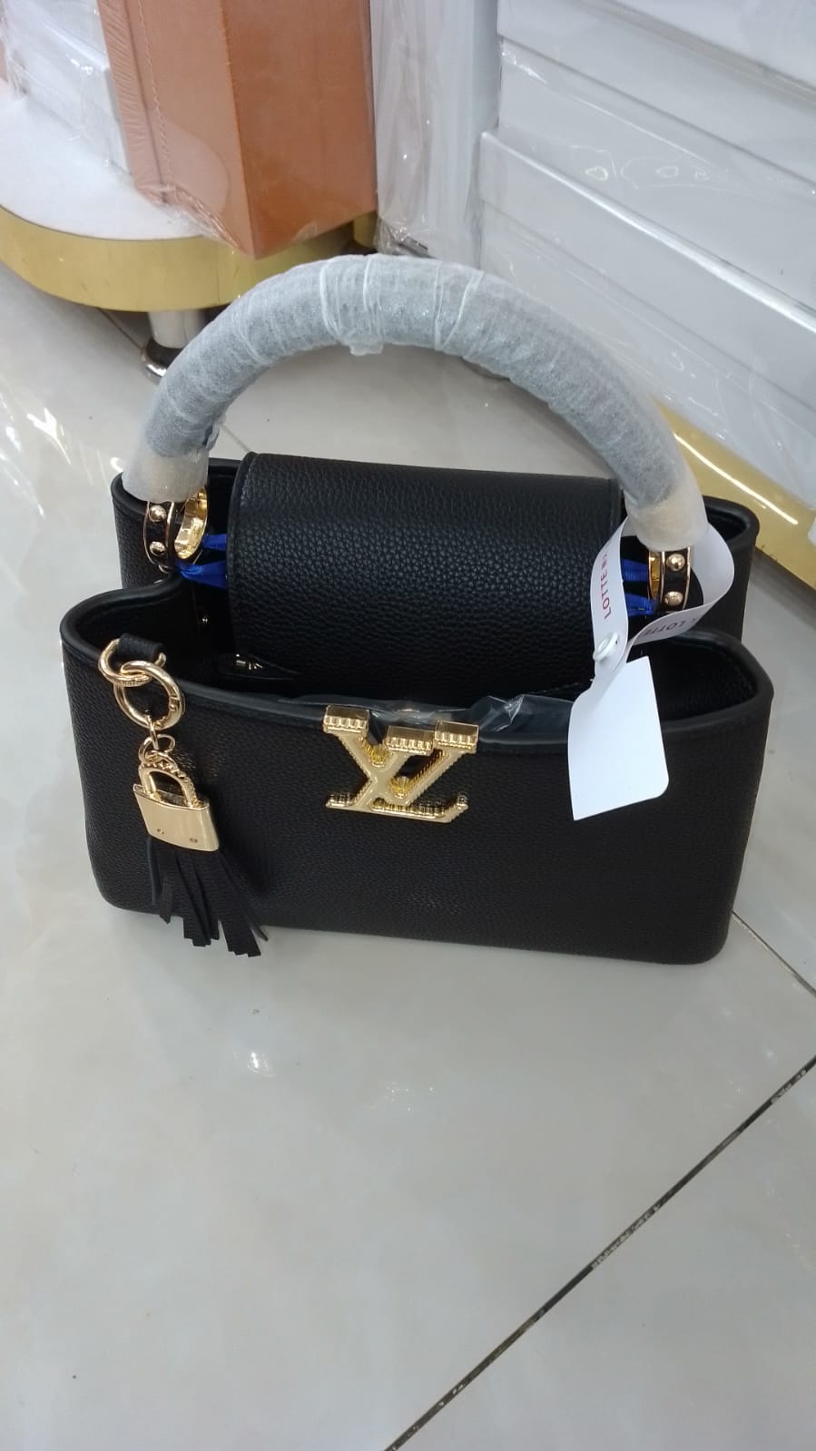 Lo-uis Vuitton Capucines BB Bag - Official Model