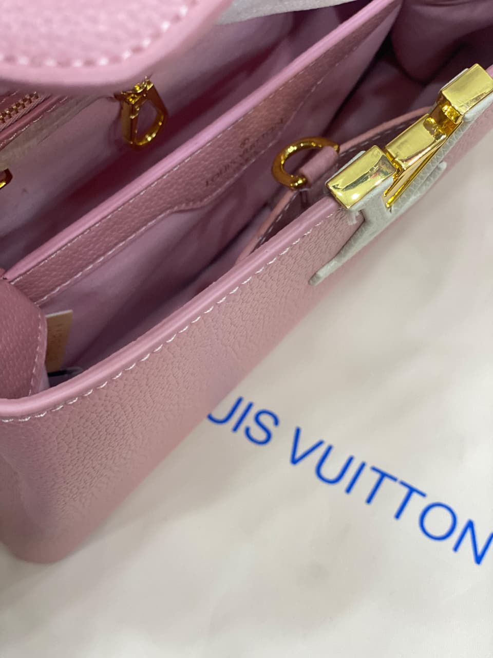 Louis Vuitton Capucines BB Top Handle Bag