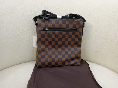 Louis Vuitton Damier Graphite Messenger Crossbody Bag