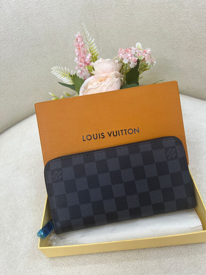 Louis Vuitton Damier Graphite Zip Wallet Style