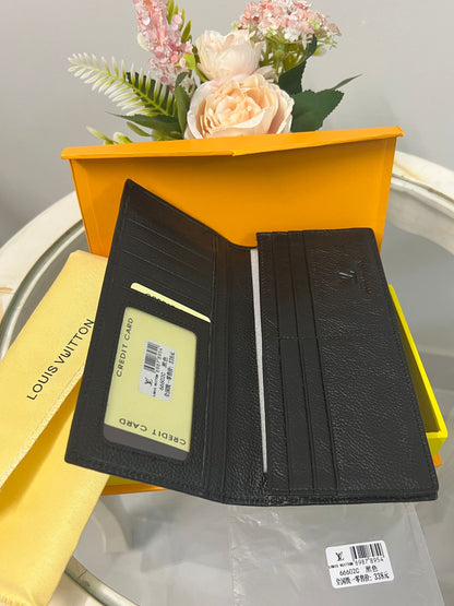 Louis Vuitton Damier Long Wallet Style