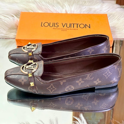 Lo-uis Vuitton LV Monogram Ballet Flats