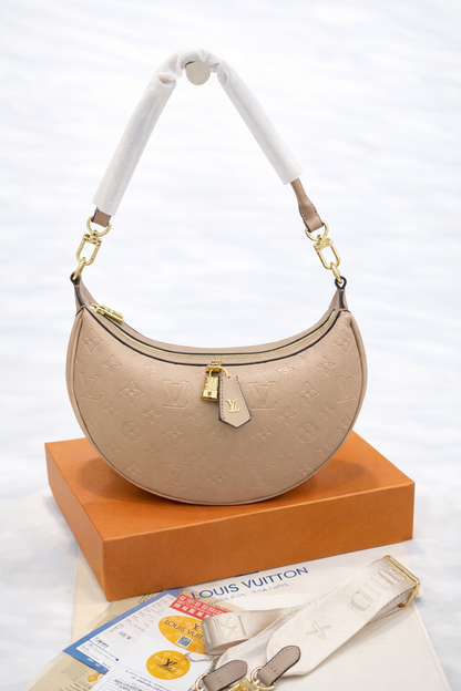 Lo-uis Vuitton Loop Bag