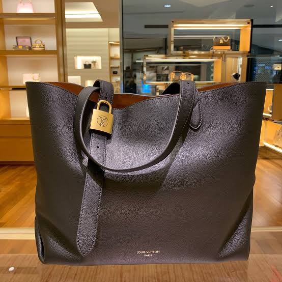 Louis Vuitton Low Key Cabas MM - M25341