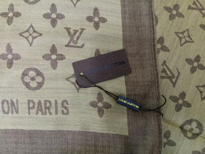 Louis Vuitton Monogram Classic Premium Stole
