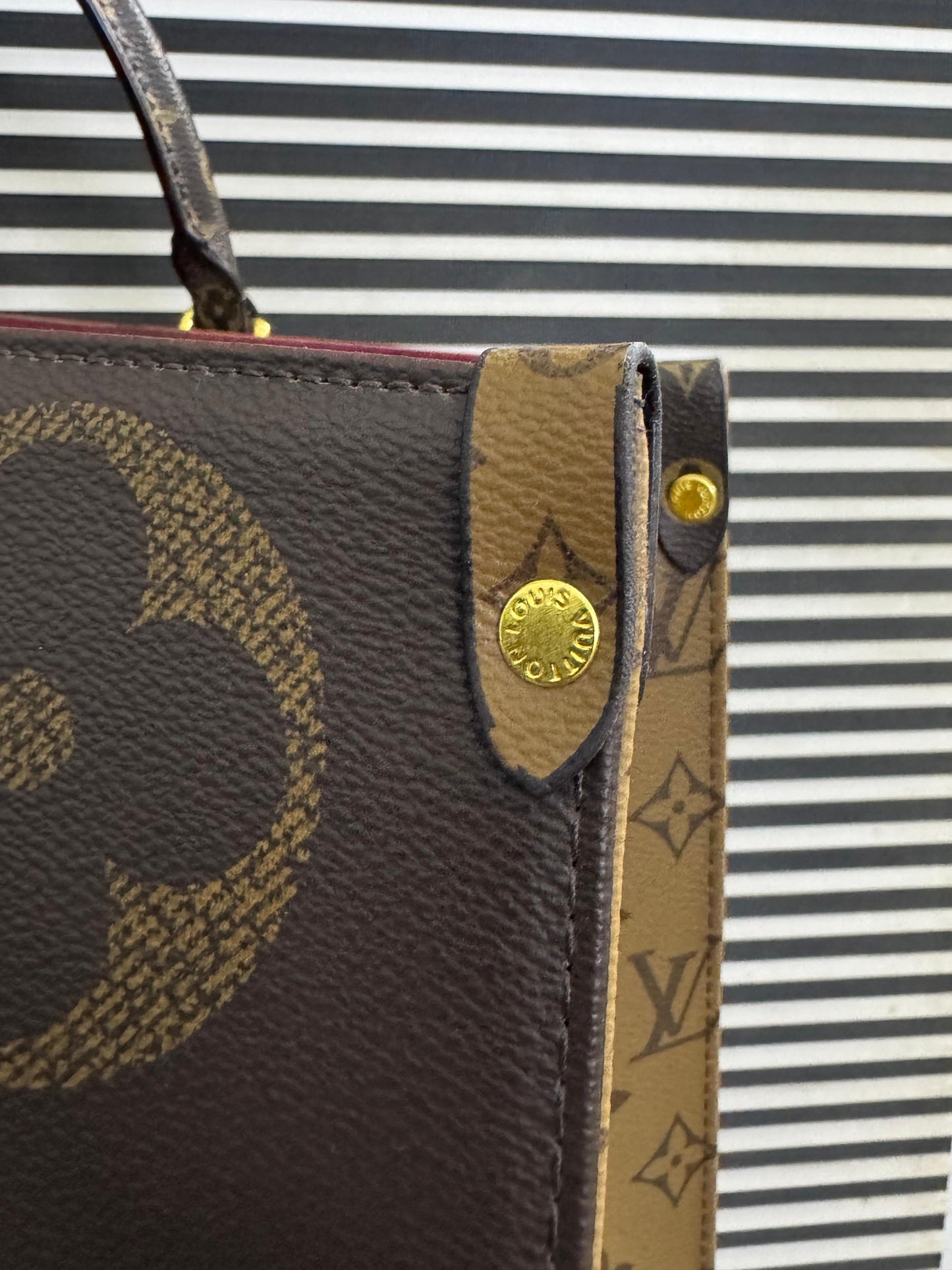 Louis Vuitton OnTheGo GM – Monogram Giant Tote Bag