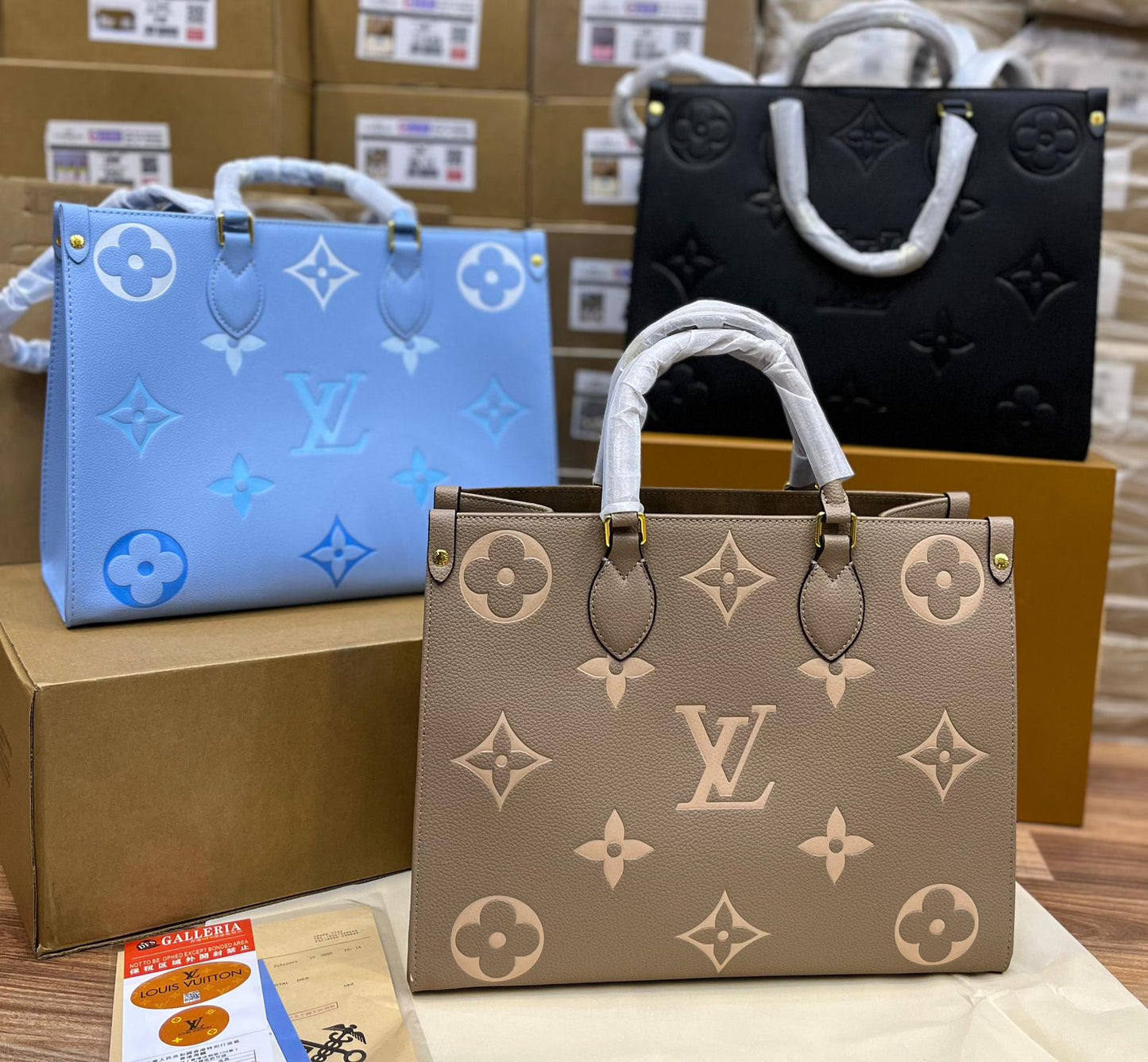 Louis Vuitton OnTheGo MM Monogram Empreinte Giant – By The Pool Capsule Collection