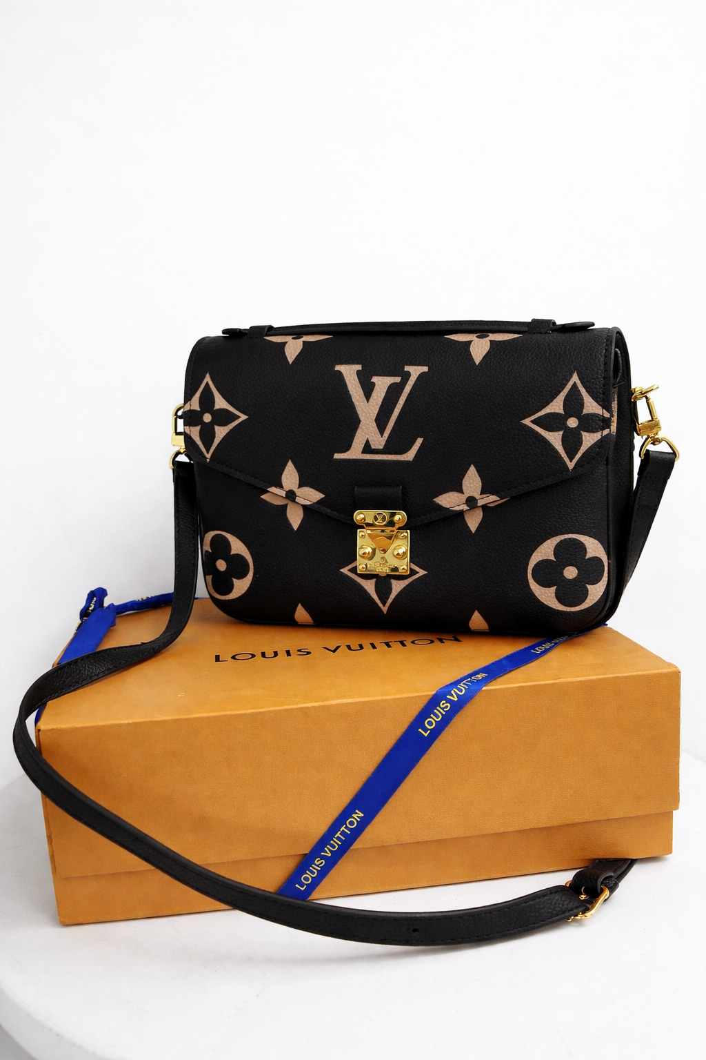 Louis Vuitton Pochette Métis