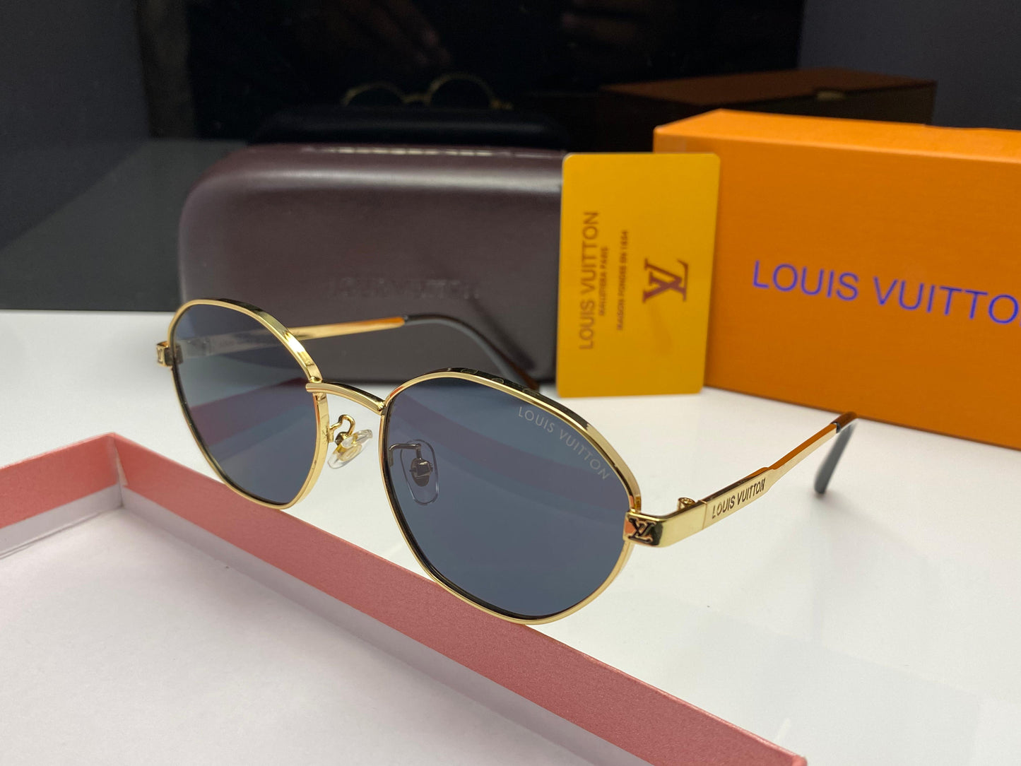 Louis Vuitton Round Metal Frame Gradient Sunglasses