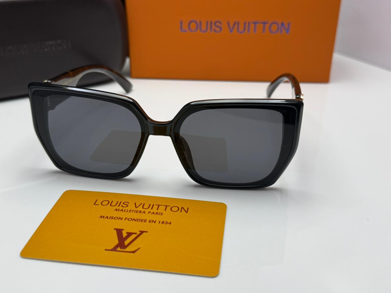 Louis Vuitton Signature Square Sunglasses – Black Edition