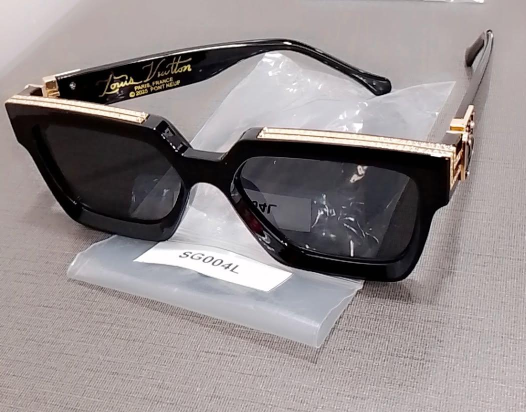 Louis Vuitton Signature Bold Frame Sunglasses (Special Edition)