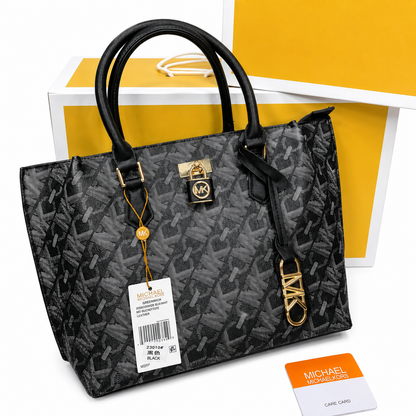 Michael Kors Greenwich Large Signature Tote Bag