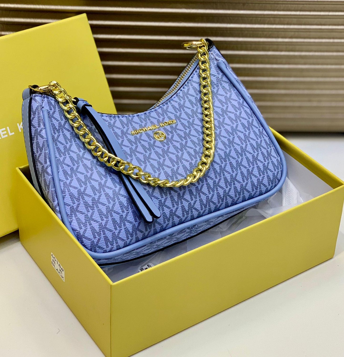 Michael Kors Jet Set Chain Shoulder Bag (MK Signature)