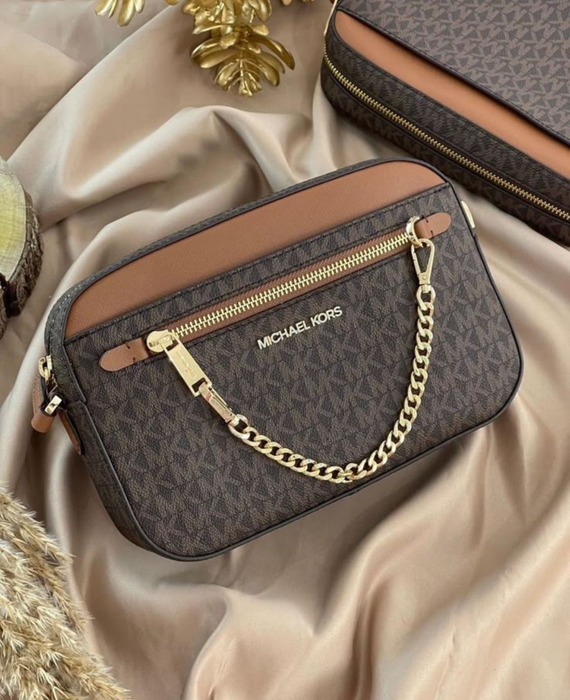 Michael Kors Jet Set Large Logo Crossbody Bag