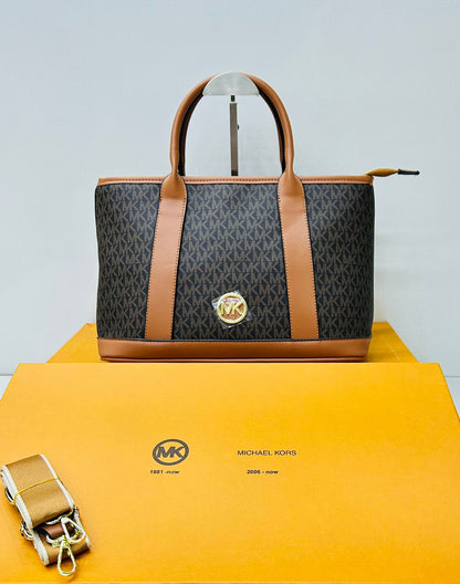 Michael Kors Jet Set Travel Medium Tote (MK Signature)