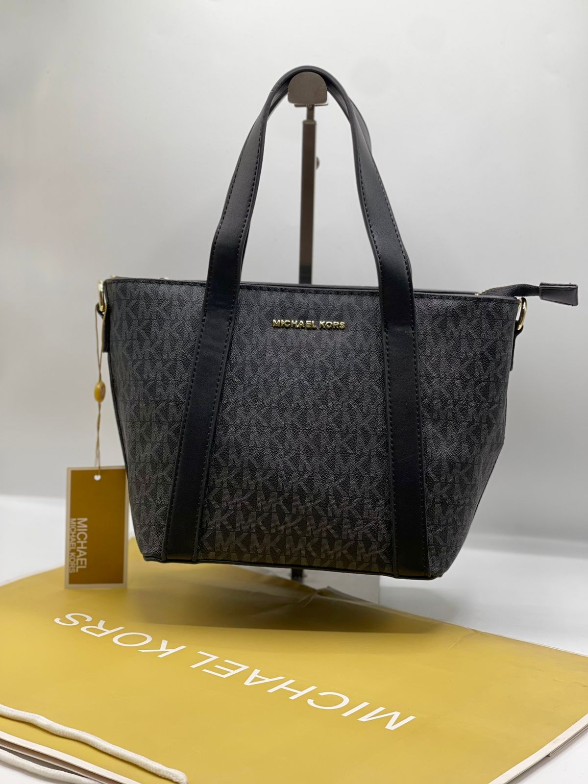 Michael Kors Pratt Small Tote Messenger bags