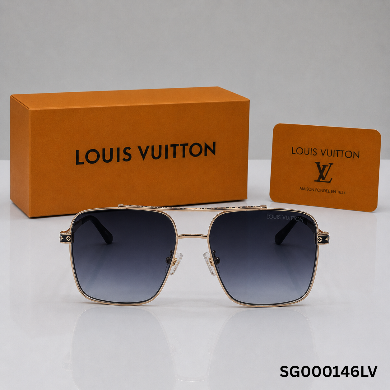 Louis Vuitton Signature Oversized Navigator Sunglasses