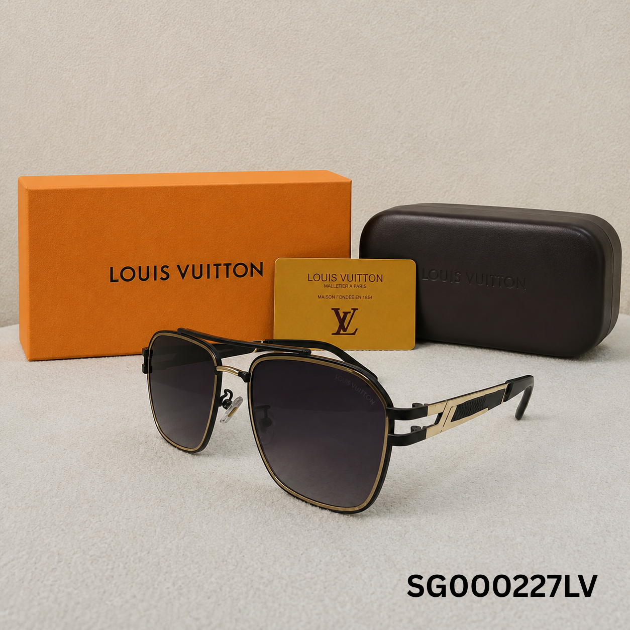 Louis Vuitton Luxury Navigator Square Sunglasses