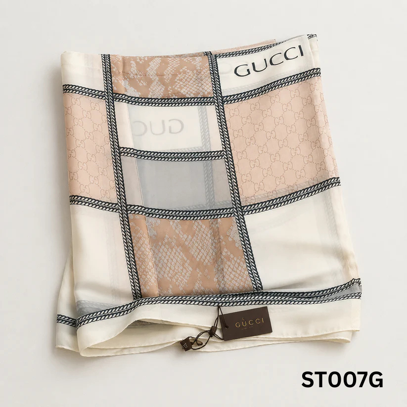 Gucci GG Monogram Chain Print Luxury Stole – Beige