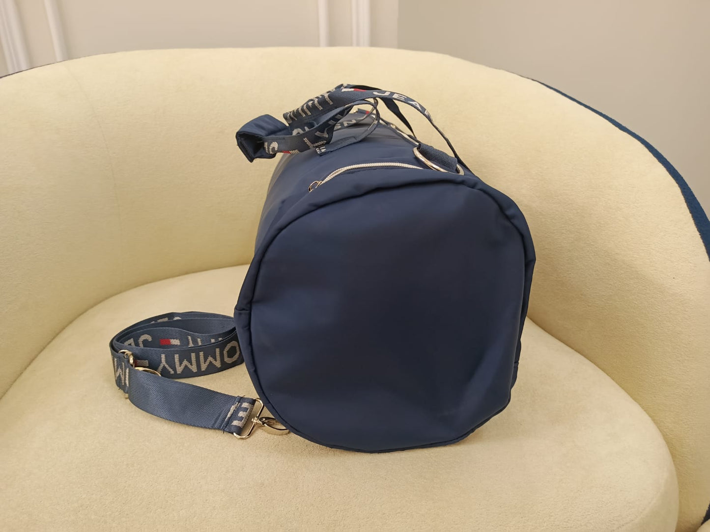 Tommy Hilfiger EST.1985 Signature Travel Bag – Navy Blue