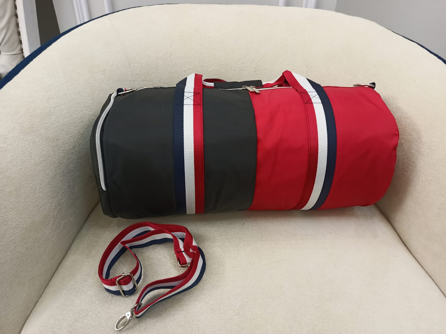 Tommy Hilfiger New York City Signature Duffel Bag