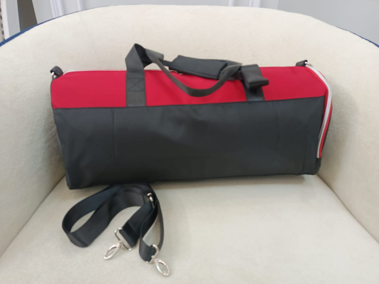 Tommy Hilfiger Sport Duffel Travel Bag - Red/Black Edition
