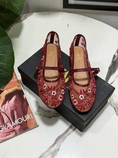 ZARA Floral Embroidered Mary Jane Flats – Elegant Casual Comfort Shoes