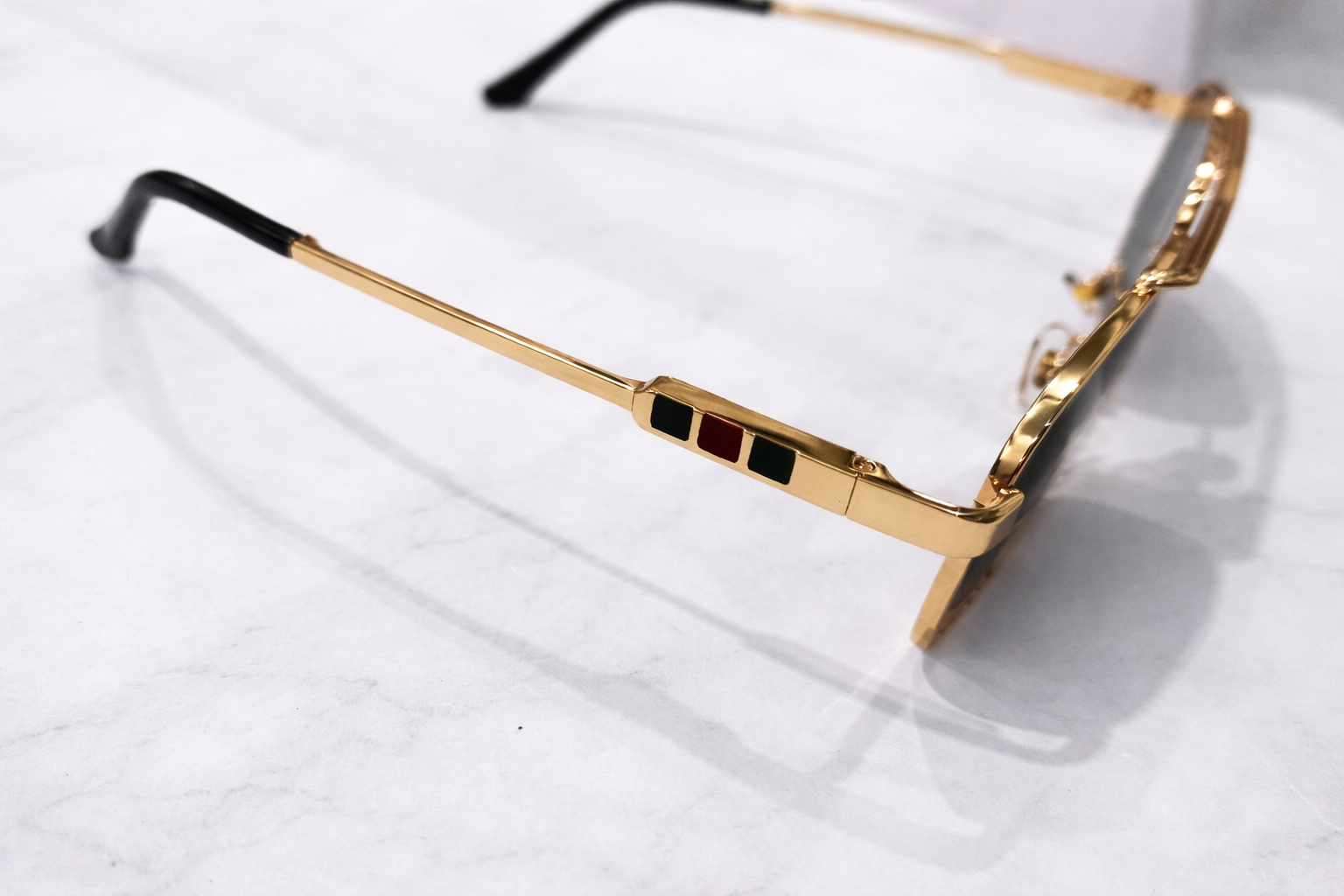 Gucci Rectangular Metal Aviator Sunglasses – Gold Frame